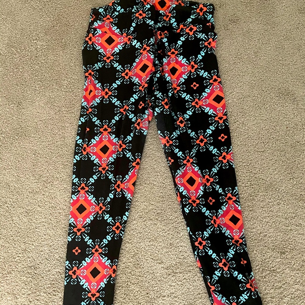 Lularoe tall and curvy leggings